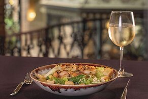 Courtland Grand Hotel, Trademark Collection by Wyndham