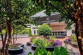 Courtland Grand Hotel, Trademark Collection by Wyndham