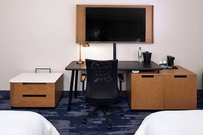 Fairfield Inn & Suites by Marriott Arlington Six Flags