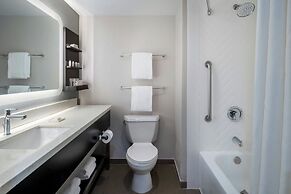 Delta Hotels by Marriott Jacksonville Deerwood