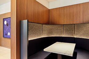 Crowne Plaza Paris Republique by IHG