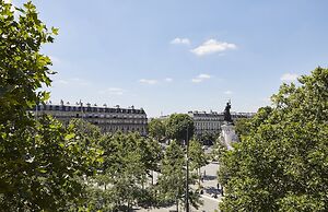 Crowne Plaza Paris Republique by IHG