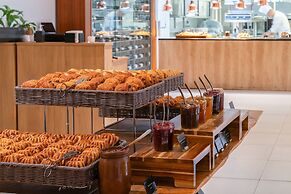 Crowne Plaza Paris Republique by IHG