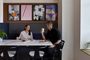 Crowne Plaza Paris Republique by IHG
