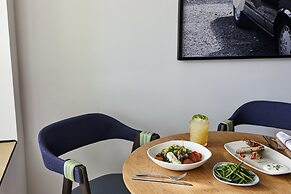 Crowne Plaza Paris Republique by IHG