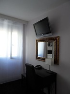 Hotel Prince Monceau