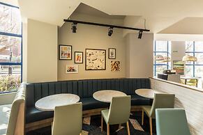 Holiday Inn London - Sutton by IHG