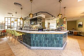 Holiday Inn London - Sutton by IHG