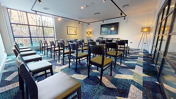 Holiday Inn London - Sutton by IHG