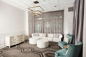 The Partridge Inn Augusta, Curio Collection by Hilton