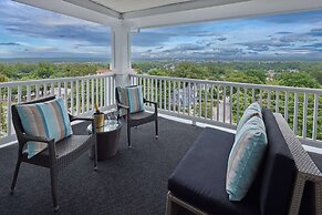 The Partridge Inn Augusta, Curio Collection by Hilton