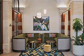 Imperial Riding School, Autograph Collection