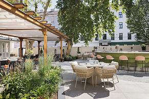 Imperial Riding School, Autograph Collection