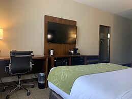 Comfort Suites Peoria I-74