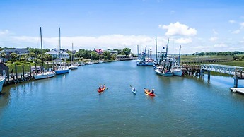Shem Creek Inn