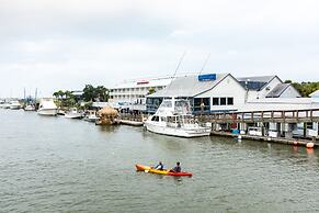 Shem Creek Inn