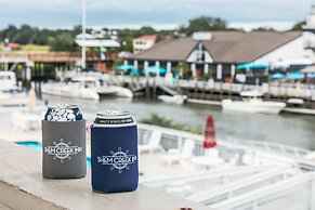 Shem Creek Inn