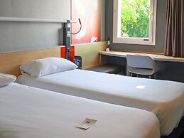 Hôtel ibis Saintes
