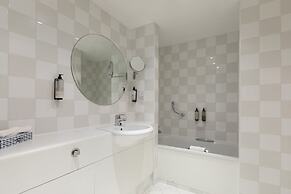 Holiday Inn Guildford by IHG