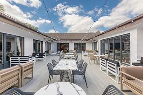 Holiday Inn Guildford by IHG
