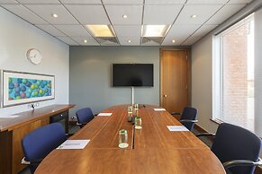 Holiday Inn Guildford by IHG