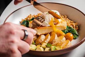 Le Centre Sheraton Montreal Hotel