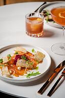 Le Centre Sheraton Montreal Hotel