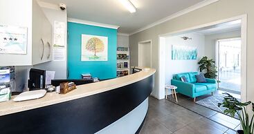 Riviera on Ruthven Motel