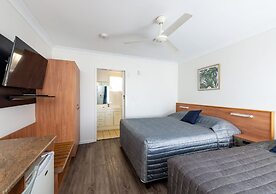 Riviera on Ruthven Motel