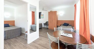 Riviera on Ruthven Motel