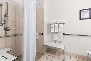 Quality Inn and Suites Springfield Southwest near I-72