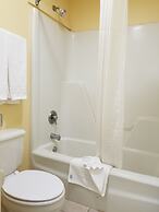 Days Inn by Wyndham Camilla