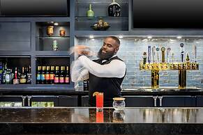 Crowne Plaza Hotel Jacksonville Airport/I-95N by IHG