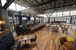 Crowne Plaza Hotel Jacksonville Airport/I-95N by IHG