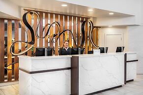 Crowne Plaza Hotel Jacksonville Airport/I-95N by IHG