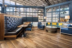 Crowne Plaza Hotel Jacksonville Airport/I-95N by IHG