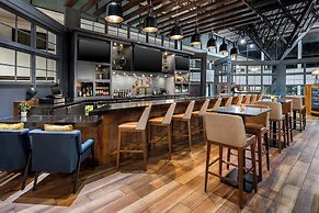 Crowne Plaza Hotel Jacksonville Airport/I-95N by IHG