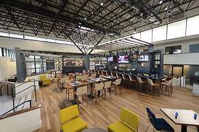 Crowne Plaza Hotel Jacksonville Airport/I-95N by IHG