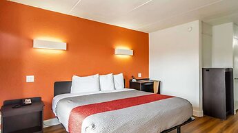 Motel 6 Brunswick, GA