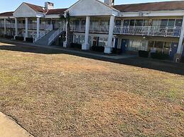 Motel 6 Brunswick, GA