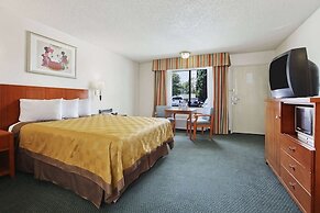 Travelodge Inn & Suites by Wyndham Anaheim on Disneyland Dr