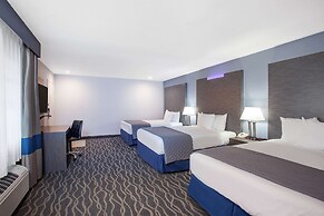 Travelodge Inn & Suites by Wyndham Anaheim on Disneyland Dr
