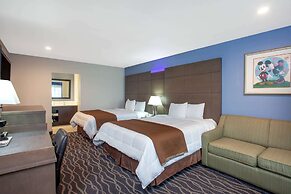 Travelodge Inn & Suites by Wyndham Anaheim on Disneyland Dr