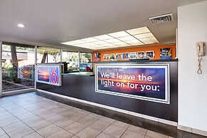 Motel 6 Tampa, FL - Fairgrounds