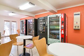 Motel 6 Tampa, FL - Fairgrounds