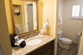 Lighthouse Lodge And Cottages