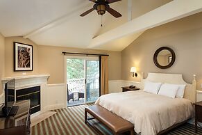 Lighthouse Lodge And Cottages