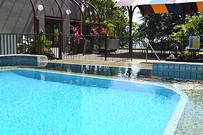 Waters Edge The Strand