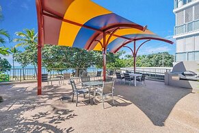 Waters Edge The Strand