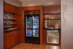 Courtyard By Marriott Shelton